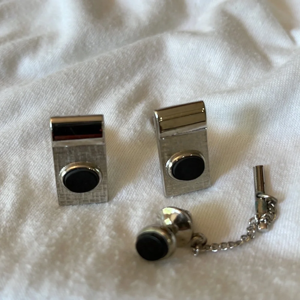 Sarah Coventry Inc Mens Onyx Cuff Link and Bar Set Lord Coventry
